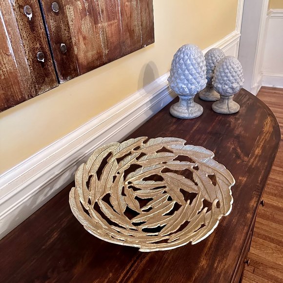 Gorgeous Gold Metal Feather Motif Centerpiece-Bowl - Picture 5 of 16